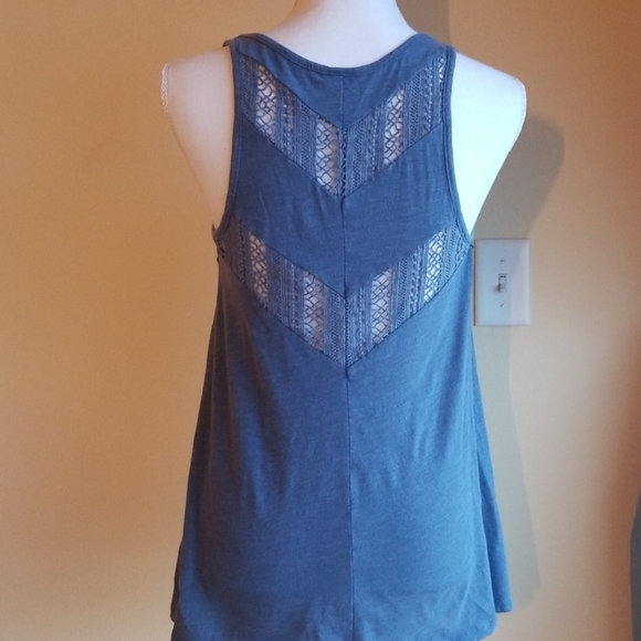 Top - Picture 2 of 2